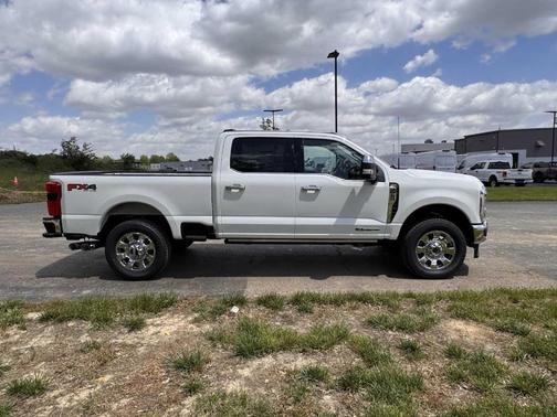Star White 2026 Ford F-250 Lariat