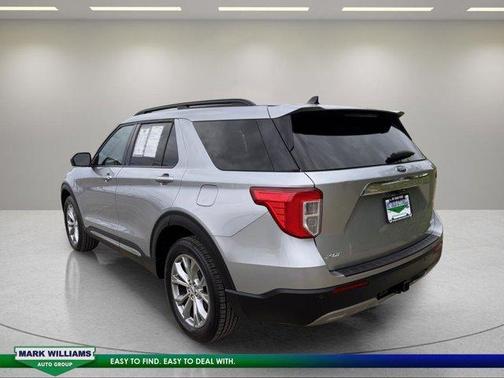 Iconic Silver Metallic 2023 Ford Explorer XLT