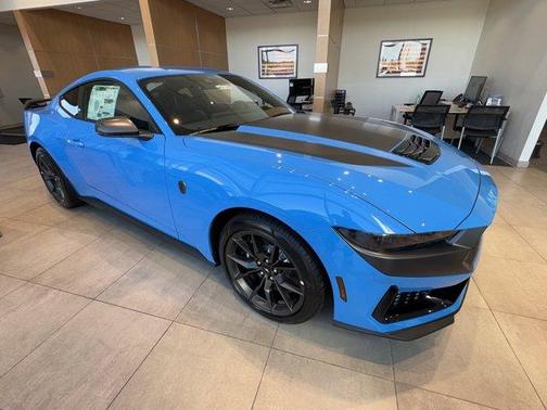 2025 Ford Mustang Dark Horse