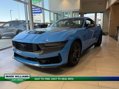 2025 Ford Mustang Dark Horse