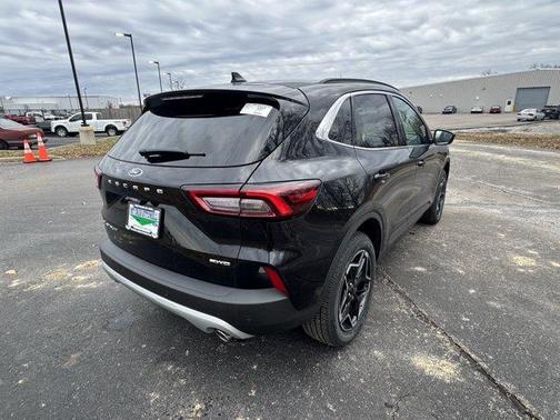 2026 Ford Escape Platinum