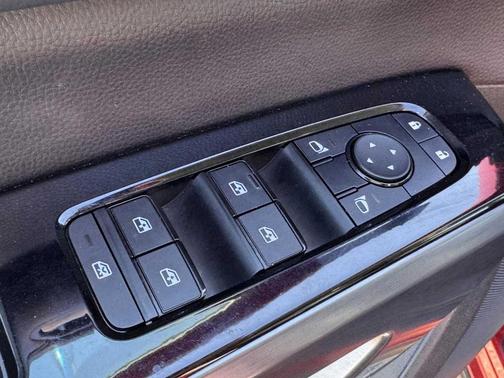 Scarlet Ember 2023 Nissan Pathfinder SL