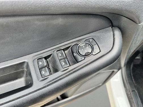 Star White 2023 Ford Edge SEL