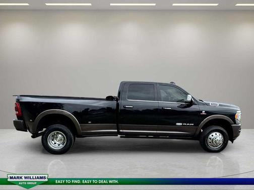 Diamond Black 2020 RAM 3500 Longhorn