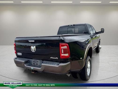 Diamond Black 2020 RAM 3500 Longhorn