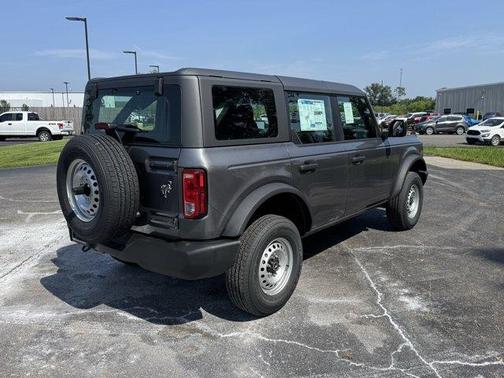2025 Ford Bronco Base
