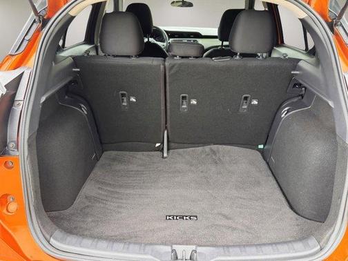 Monarch Orange / Super Black 2023 Nissan Kicks SV