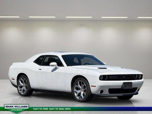 2015 Dodge Challenger SXT