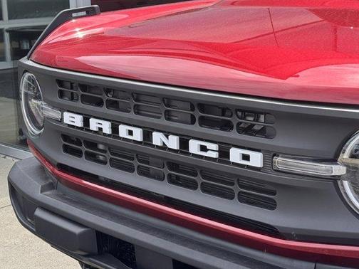 Ruby Red Metallic Tinted Clearcoat 2026 Ford Bronco Base