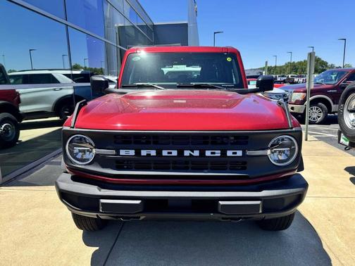 Ruby Red Metallic Tinted Clearcoat 2026 Ford Bronco Base