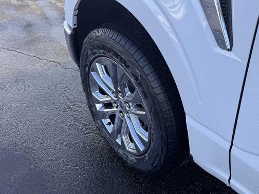Oxford White 2026 Ford F-150 XLT