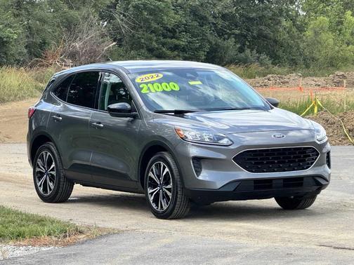Carbonized Gray Metallic 2022 Ford Escape SE