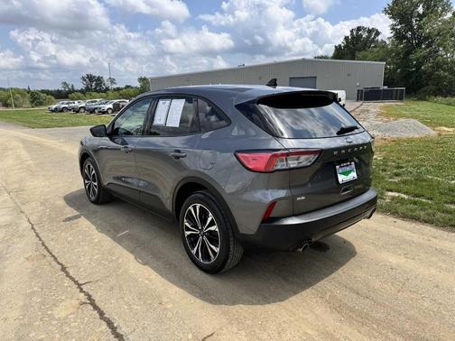 Carbonized Gray Metallic 2022 Ford Escape SE