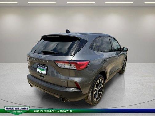 Carbonized Gray Metallic 2022 Ford Escape SE