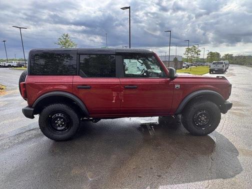 Ruby Red Metallic Tinted Clearcoat 2026 Ford Bronco Big Bend