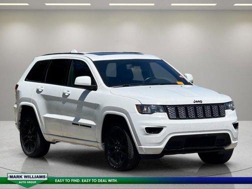 Bright White Clearcoat 2019 Jeep Grand Cherokee Altitude