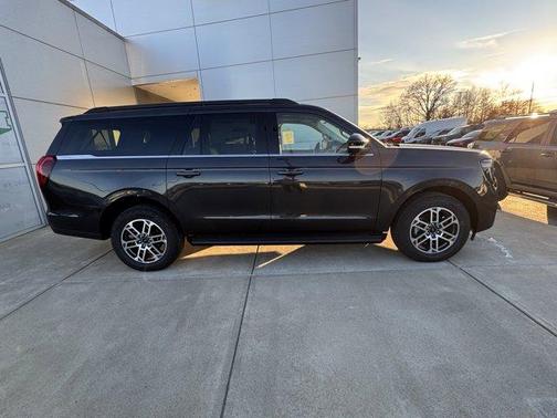 2025 Ford Expedition Max Active