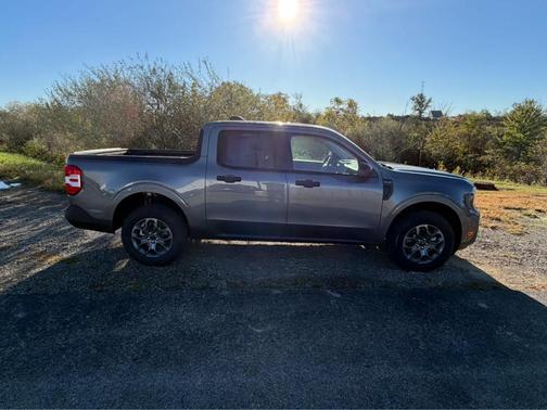 Carbonized Gray Metallic 2026 Ford Maverick XLT