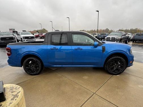 2025 Ford Maverick Lobo Standard