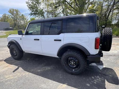 Oxford White 2026 Ford Bronco Big Bend