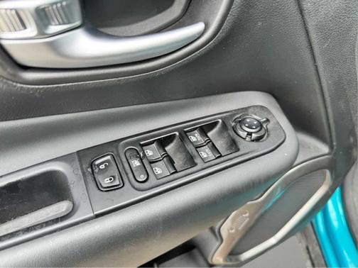 Metallic 2022 Jeep Renegade Limited