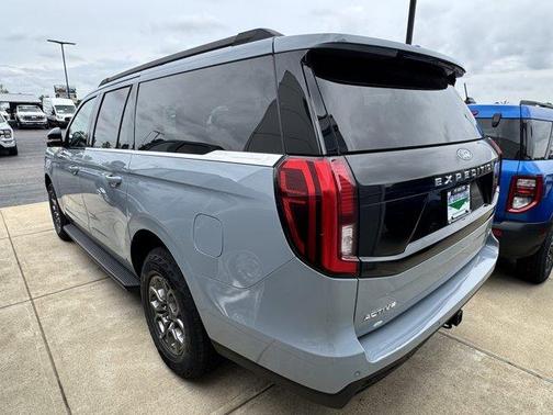 Glacier Gray Metallic 2026 Ford Expedition Max Active