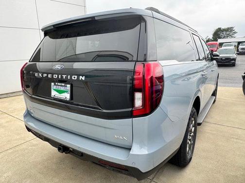 Glacier Gray Metallic 2026 Ford Expedition Max Active