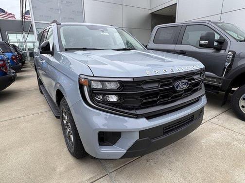 Glacier Gray Metallic 2026 Ford Expedition Max Active
