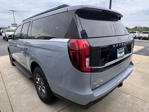 Glacier Gray Metallic 2026 Ford Expedition Max Active