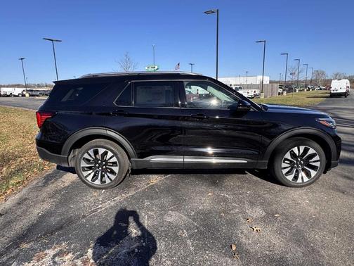 Agate Black Metallic 2026 Ford Explorer Platinum
