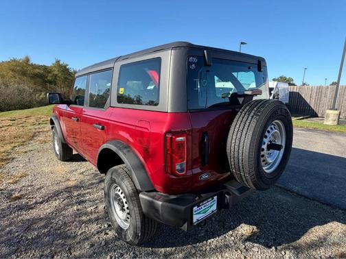 Ruby Red Metallic Tinted Clearcoat 2026 Ford Bronco Base
