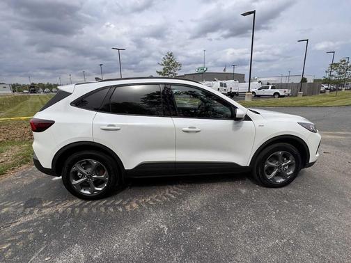 Star White 2026 Ford Escape ST-Line Select