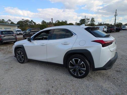 2022 Lexus UX 200 Base