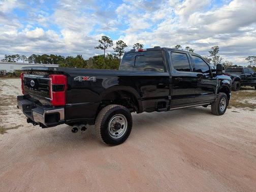 2024 Ford F-350 Lariat Super Duty