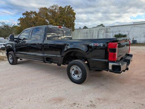 2024 Ford F-350 Lariat Super Duty