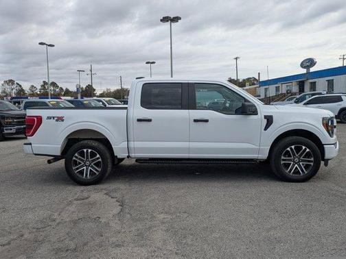 Oxford White 2023 Ford F-150 XL