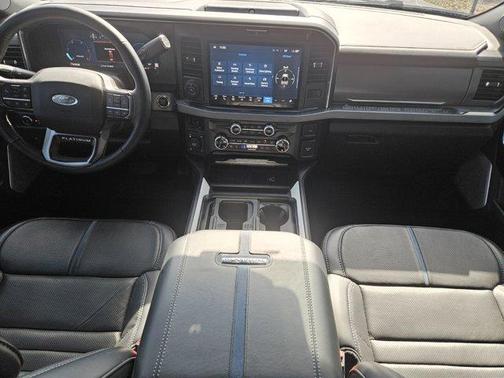 2025 Ford F-250 Platinum