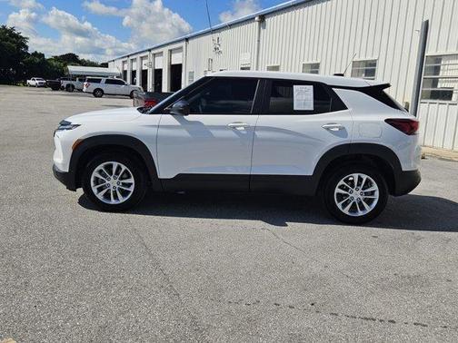 2025 Chevrolet Trailblazer LS