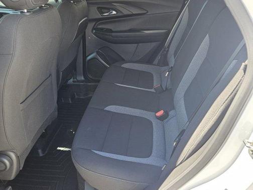2025 Chevrolet Trailblazer LS