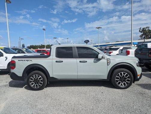 2023 Ford Maverick Lariat