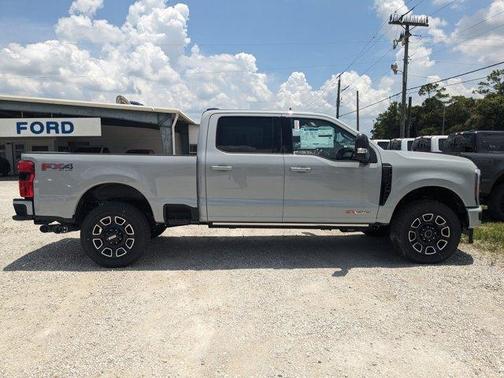 2025 Ford F-250 Platinum