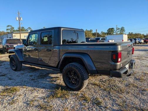 2023 Jeep Gladiator Sport