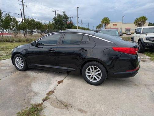 Ebony Black 2013 Kia Optima LX
