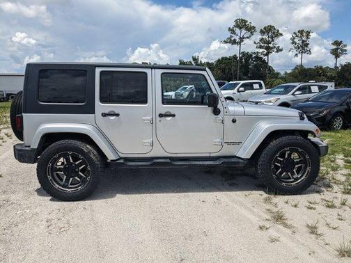 2010 Jeep Wrangler Unlimited Sahara