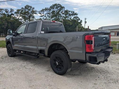 2025 Ford F-350 Lariat Super Duty