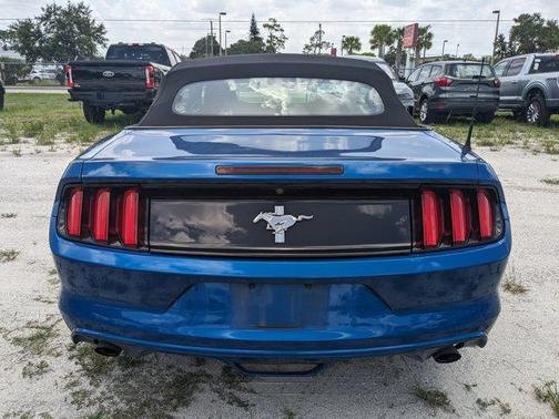 2017 Ford Mustang V6
