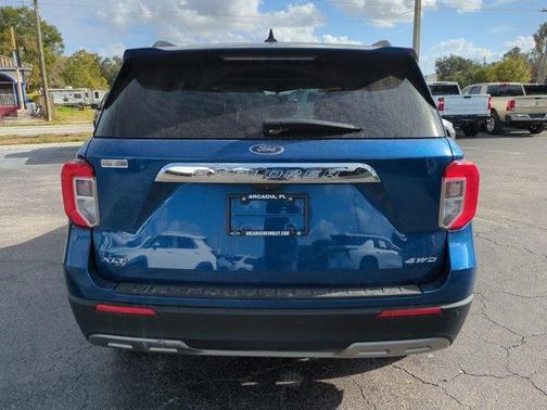 Atlas Blue Metallic 2022 Ford Explorer XLT