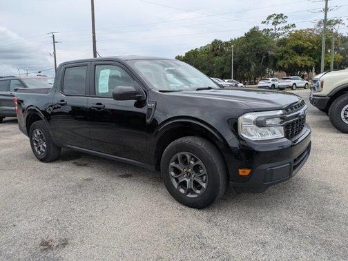 Black 2024 Ford Maverick XLT