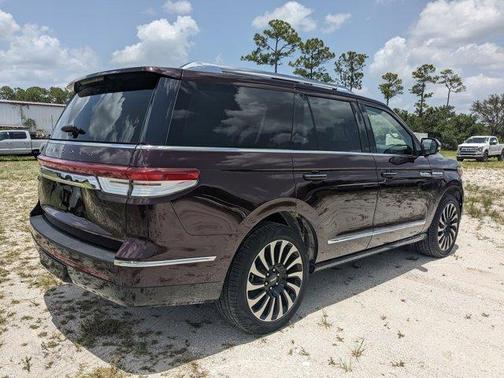 2024 Lincoln Navigator Black Label