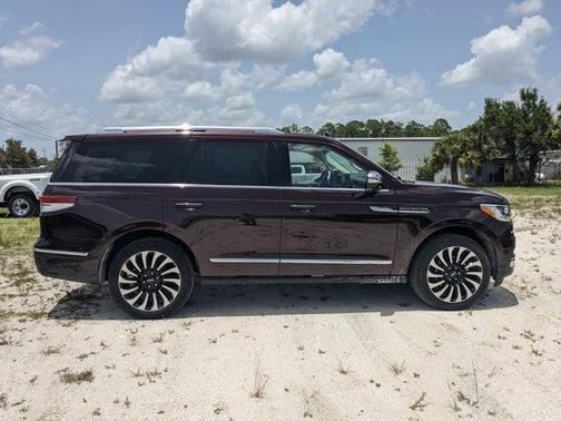 2024 Lincoln Navigator Black Label